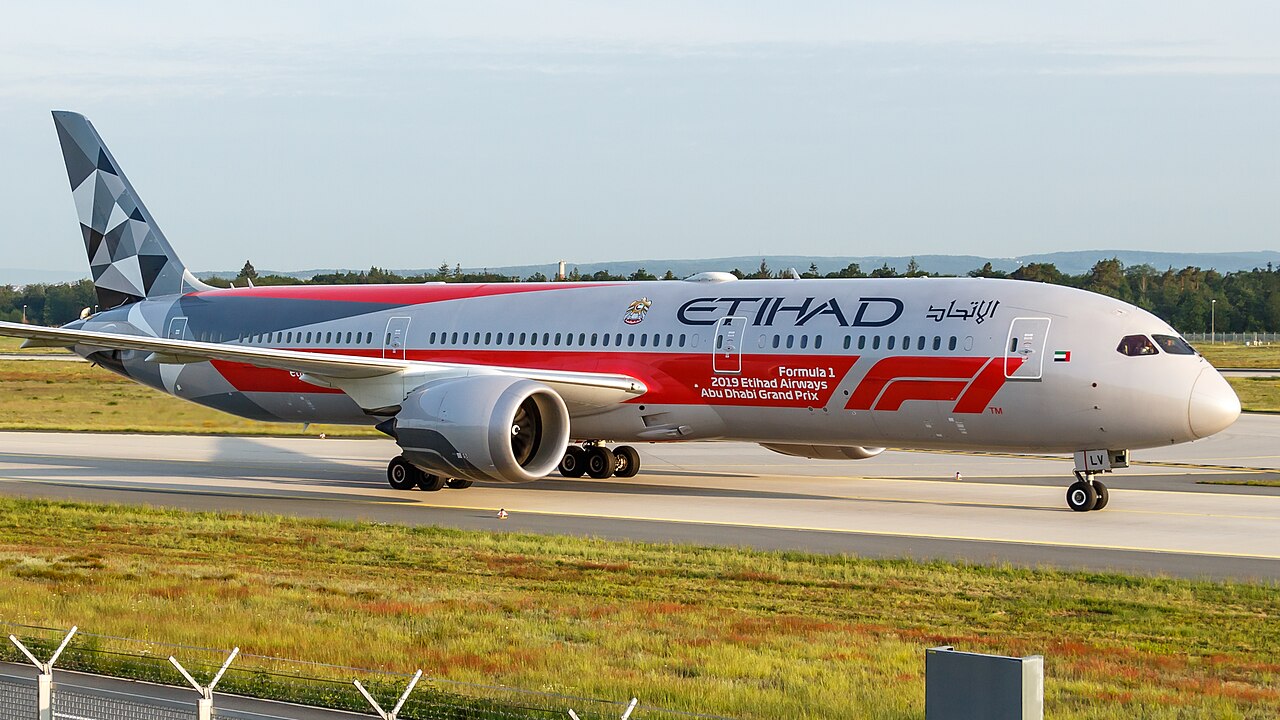 A6-BLVEtihadAirwaysB789Formula1LiveryFRA47974978693