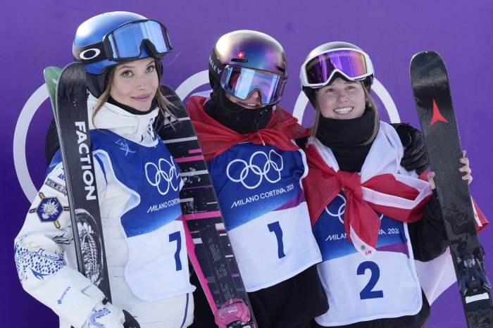 Winter-Olympics-Switzerland-wins-gold-in-freestyle-skiing11