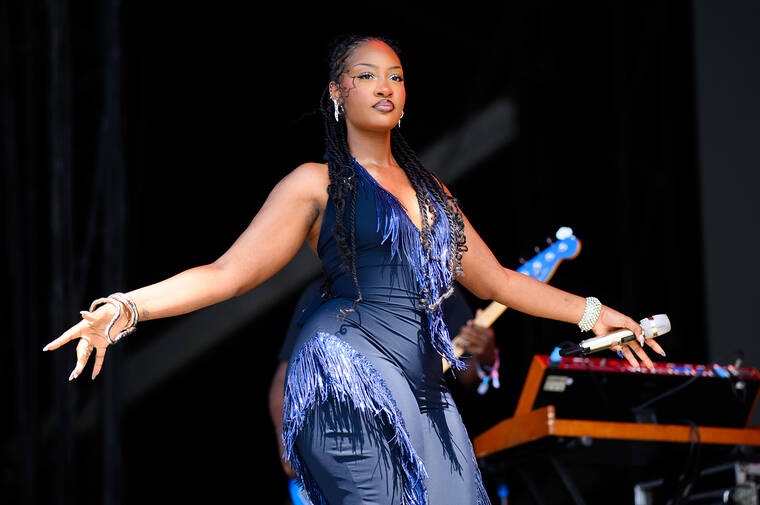 web1ENTER-MUS-GRAMMYS-TEMS-1-GET