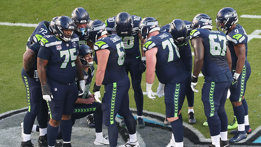 seattle-seahawks-huddle-general-super-bowl-60-getty-900