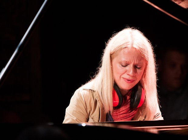 valentina-lisitsa-at-the-bristol-proms15-1406935603-view-0