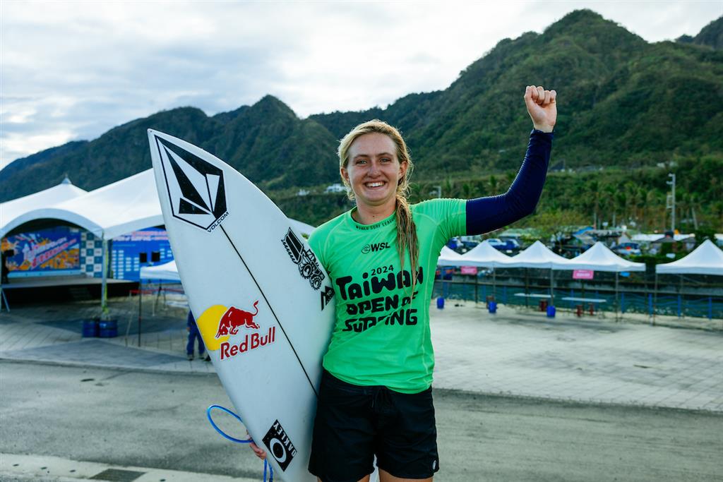 Gal1400-Sierra KerrTaiwan245883Dunbar