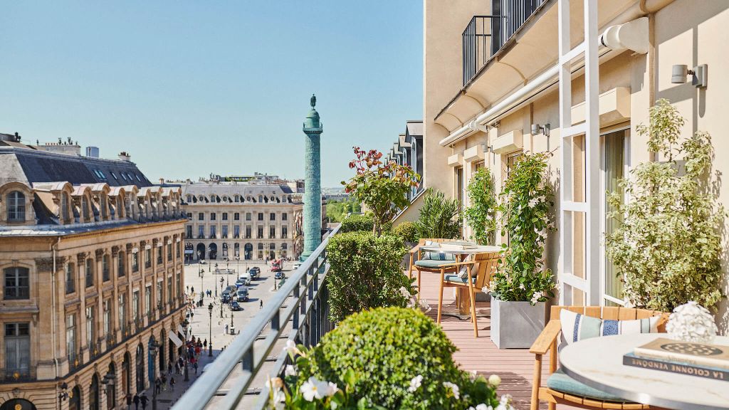 002849-02-2-PHPV-SUITES-Vendome-Balcony-Park Hyatt Paris-Vendome