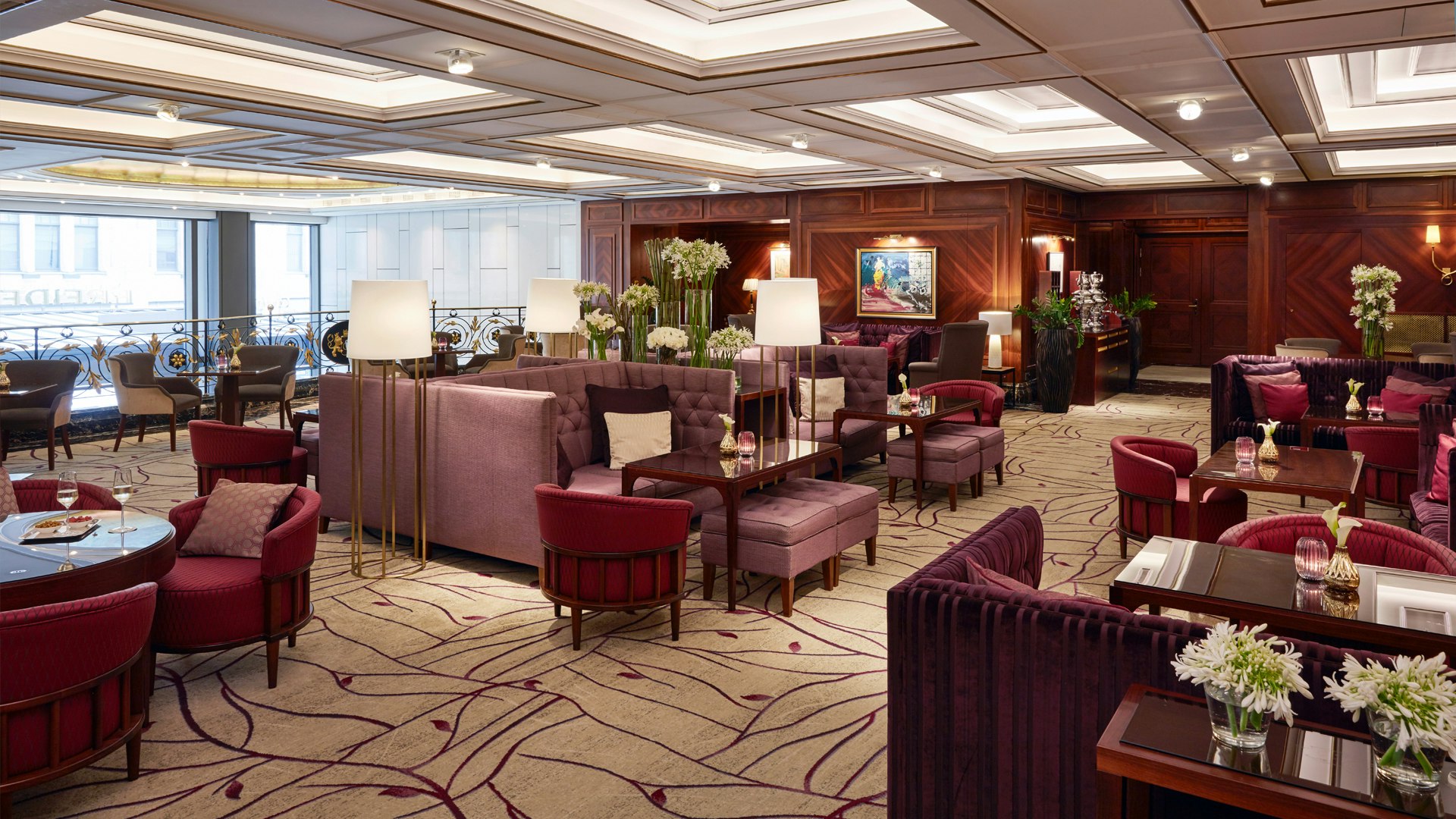 HzbV5BL4qUdMbFlsxm88wLobby Lounge-Best Afternoon Tea-Coffe and Cake- Shopping Break-Breidenbacherjpg