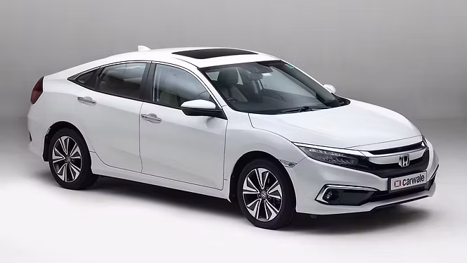 civic-exterior-right-front-three-quarter-148155