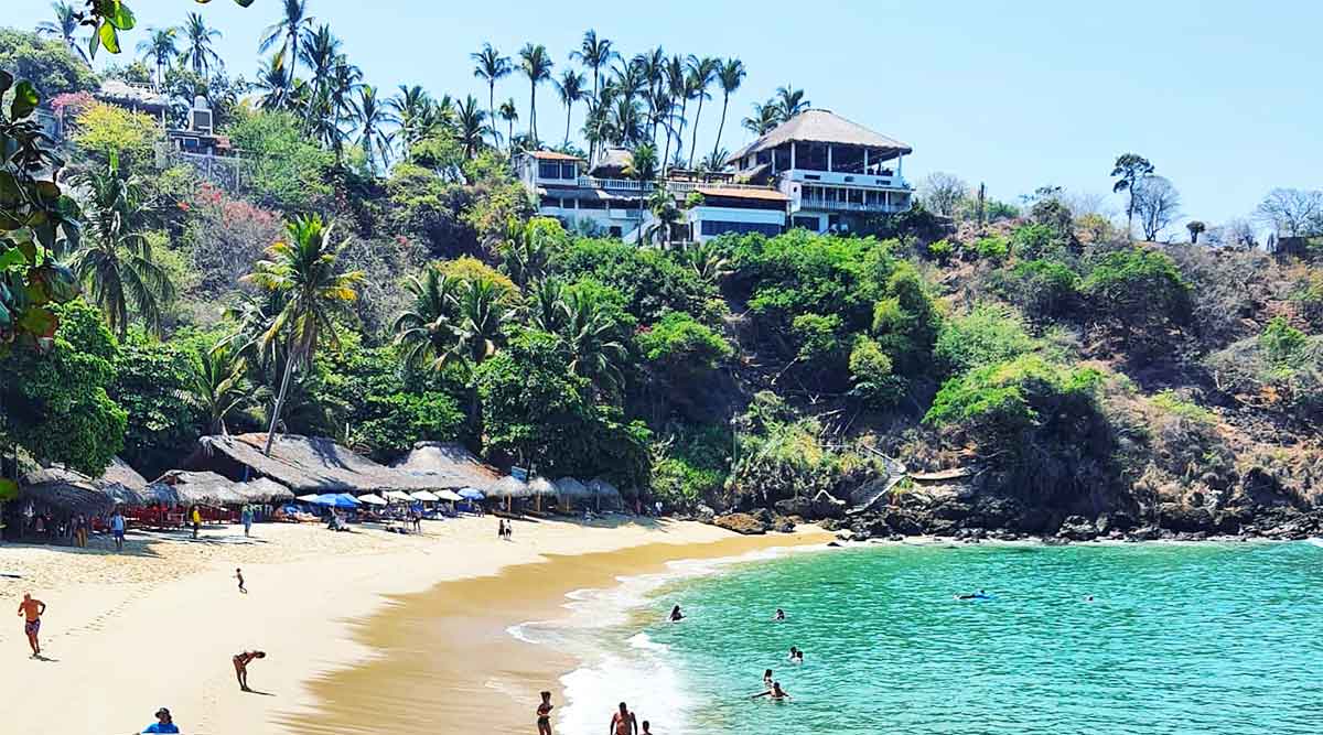 playa-carrizalillo-puerto-escondido-oaxaca-mexico