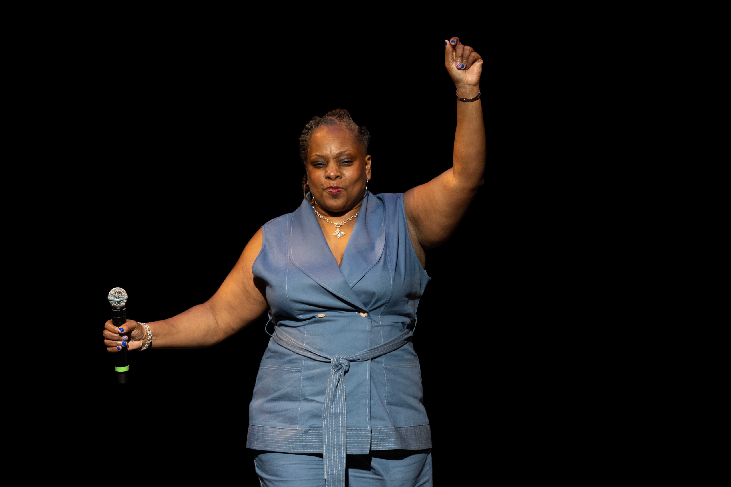 051125-Sommore-and-the-Chandelier-Experience-SS-1781-scaled