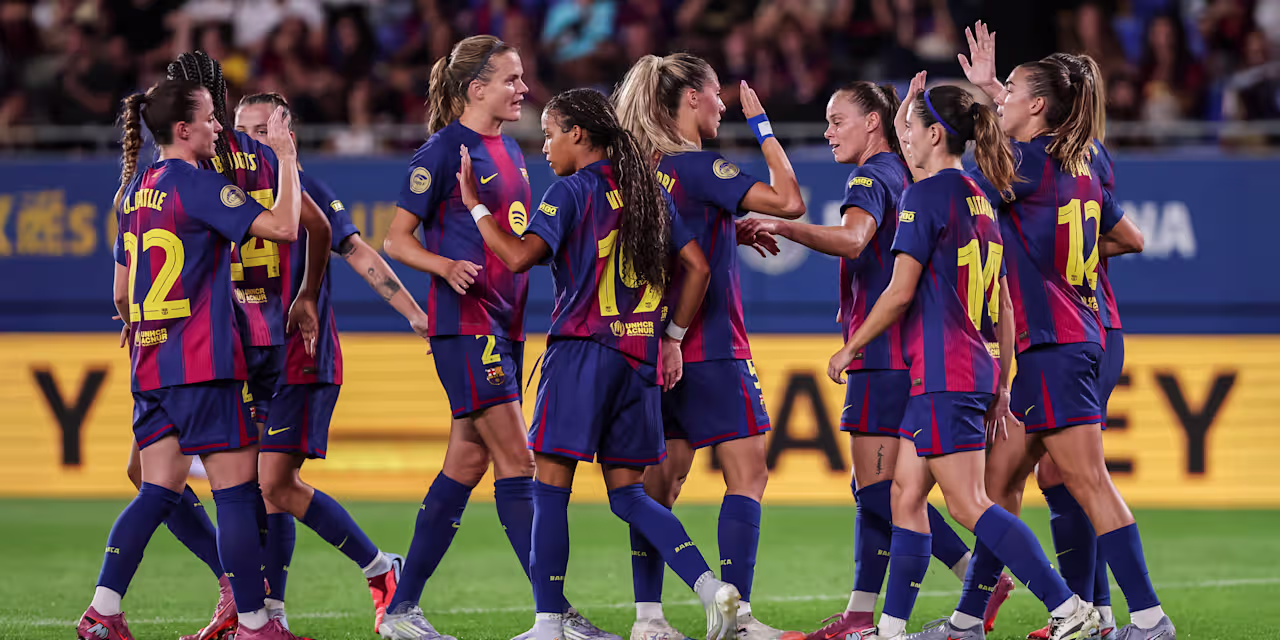 251001-FCBarcelona-Group-ima-169