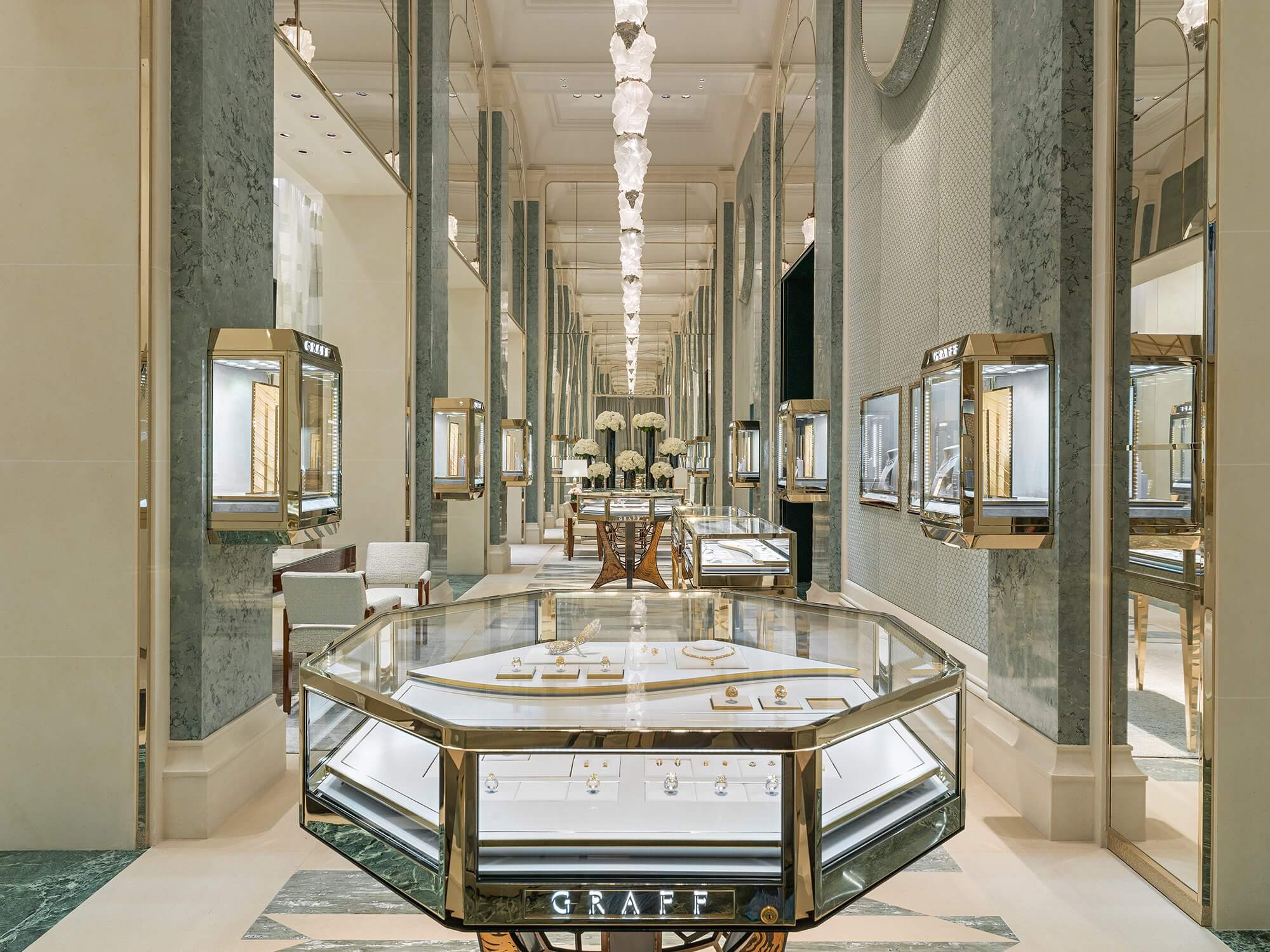 Paris Rue Saint-Honore1