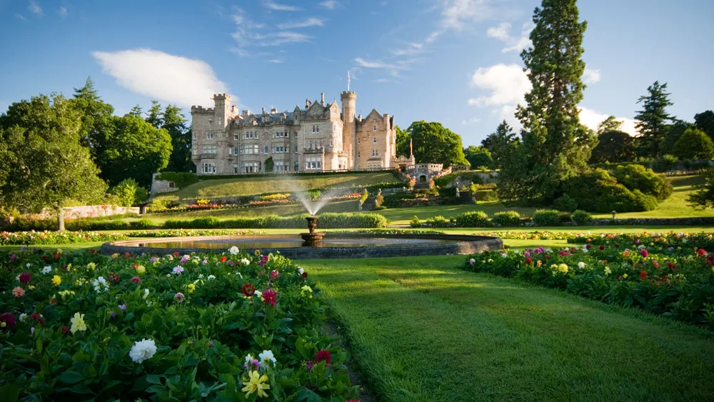 feature-skibo-castle-photo-chris-close-castlefountain