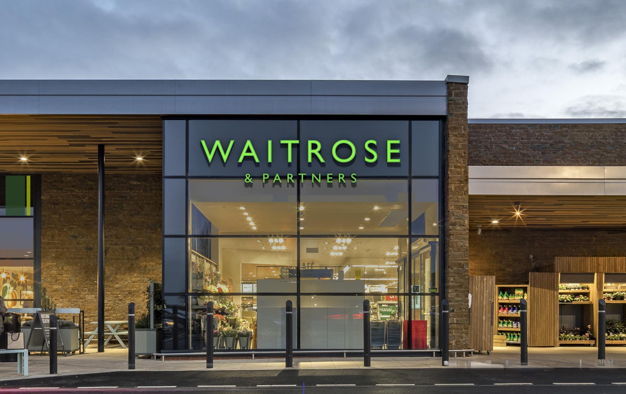 3108442waitrosepartnersgenericshopimage156757