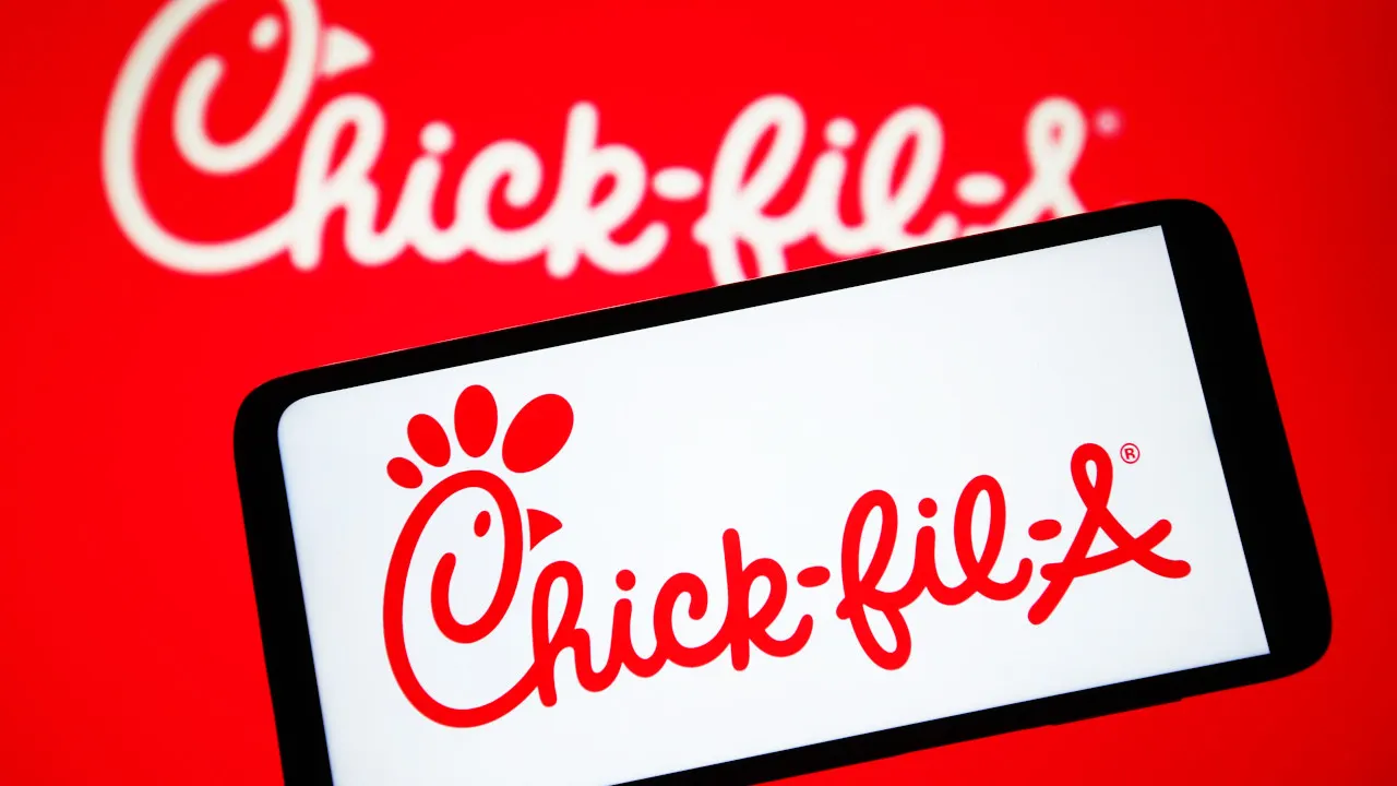 chick-fil-a-app-illustration
