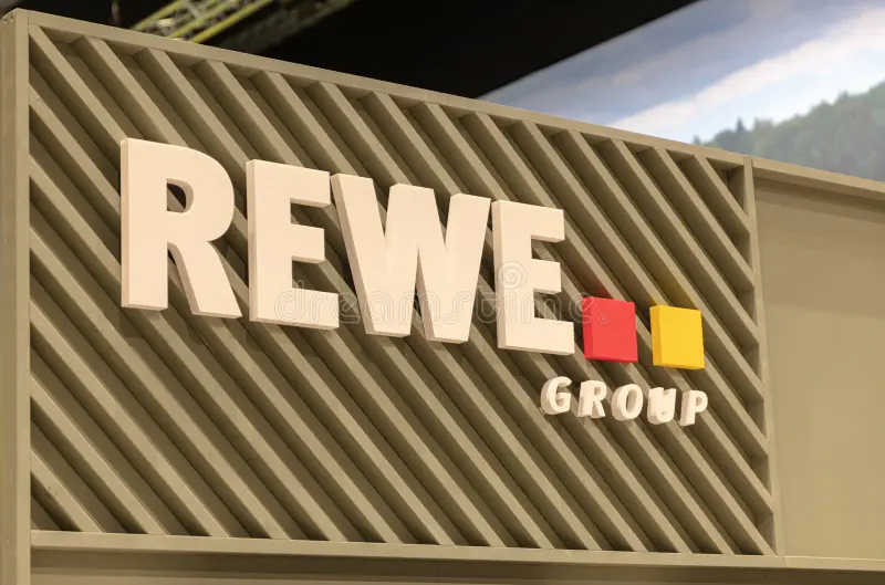 berlin-germany-january-16th-2026-photo-rewe-group-logo-display-grne-woche-trade-fair-berlin-germany-january-berlin-germany-january-16th-2026-440623751