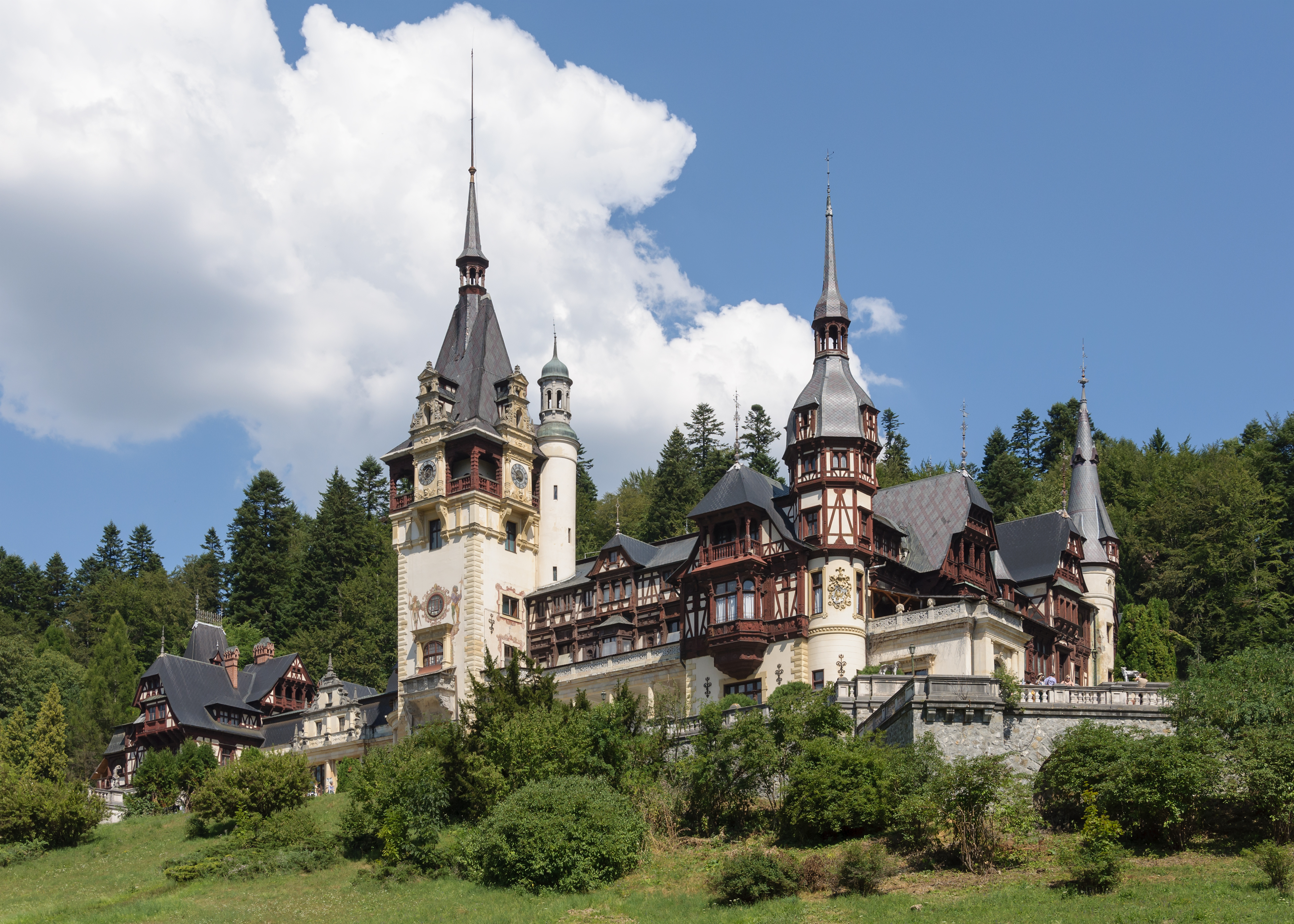 Peleș Castle - Wikipedia