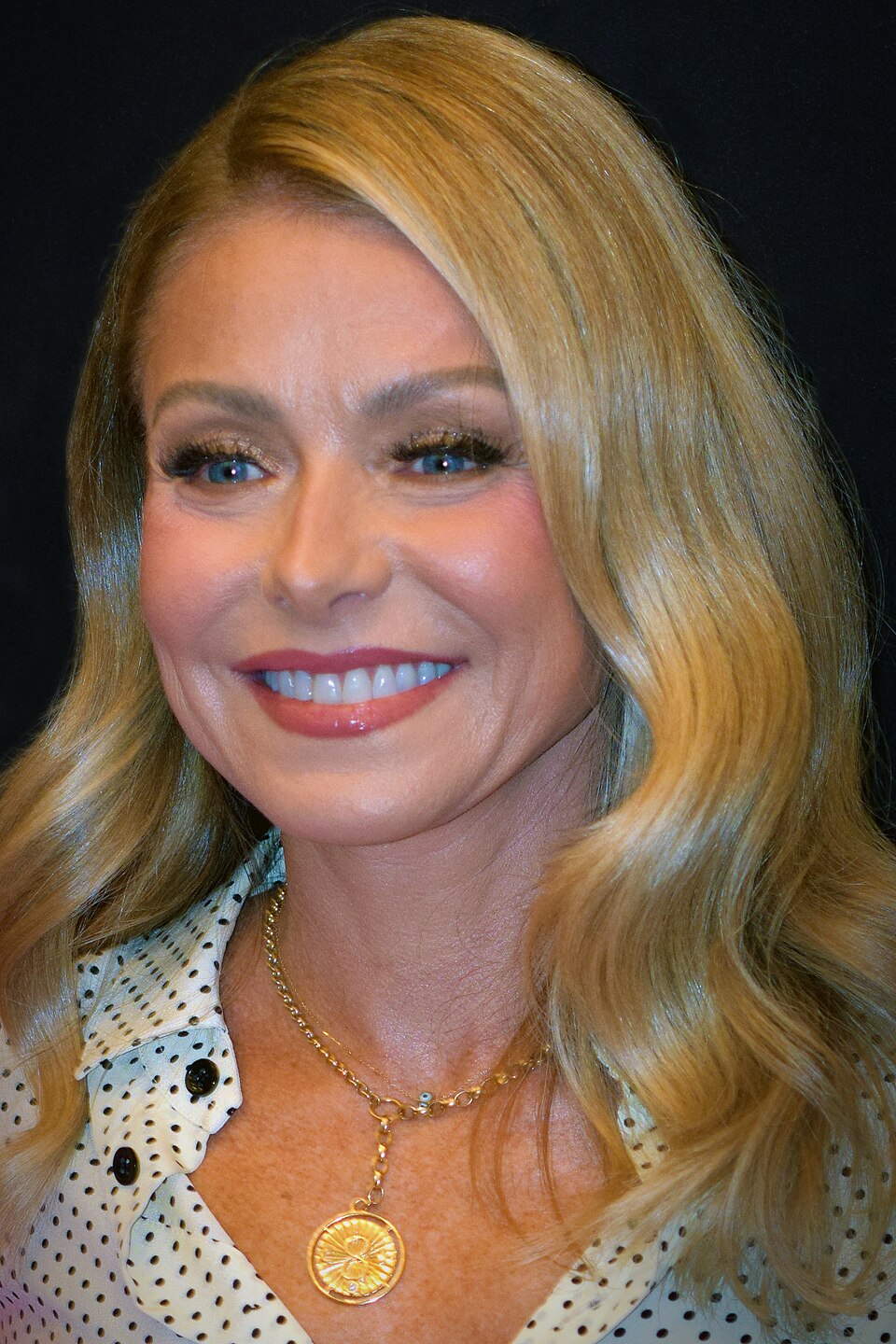 Kelly Ripa - Wikipedia