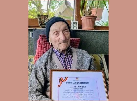 Top 10 Oldest Living Men In The World 2025