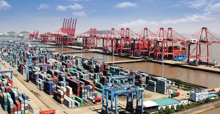 Ningbo-Zhoushan Port bulk and container terminals