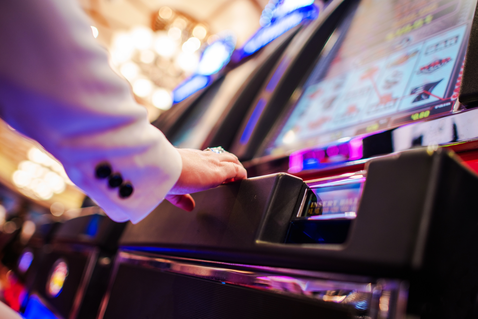 How Celebrities Influence the World of Slot Machines